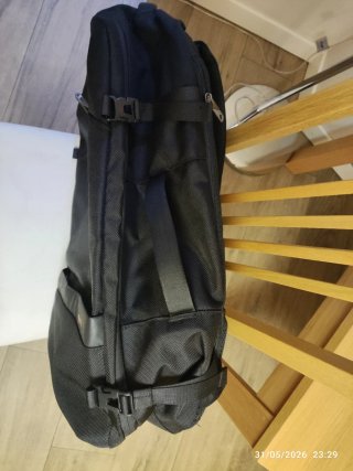 Mochila Inateck Cabina 42L Negra. Muy buen estado.