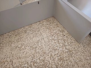 Armario de madera beige y gris