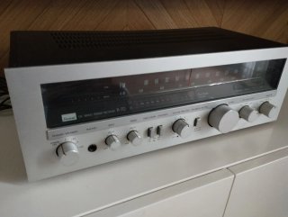 Receptor Estéreo Sansui R-70 DC Servo