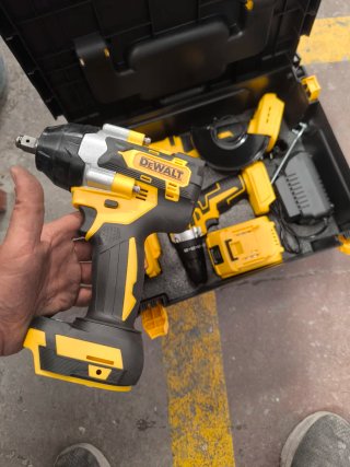 Caja Herramientas a bateria Dewalt