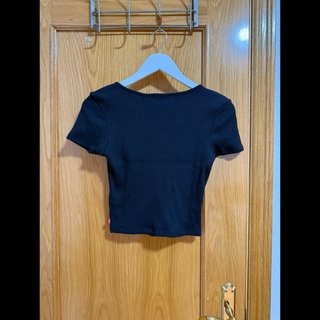 Camiseta Levi's Negra Manga Corta Botones
