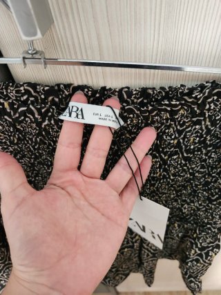 Falda Zara estampada