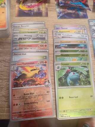 Lote 🇬🇧 5 mini latas mega heroes abiertas tcg