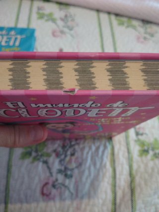 2 libros El mundo de clodette 2 y 3  por 8