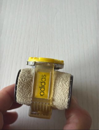 Reloj Adidas Amarillo y Blanco