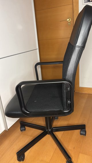 Silla IKEA RENBERGET Negra