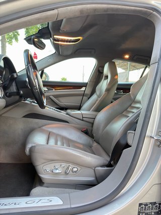 Porsche Panamera GTS 2013