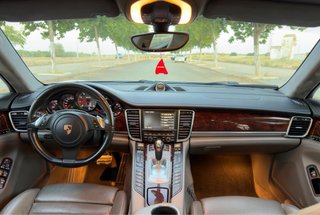 Porsche Panamera GTS 2013