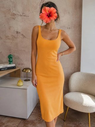 Vestido de verano amarillo