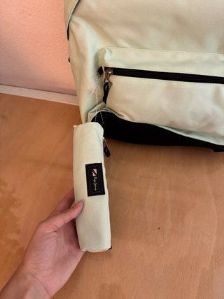 Mochila Pepe Jeans Negra y Verde Menta