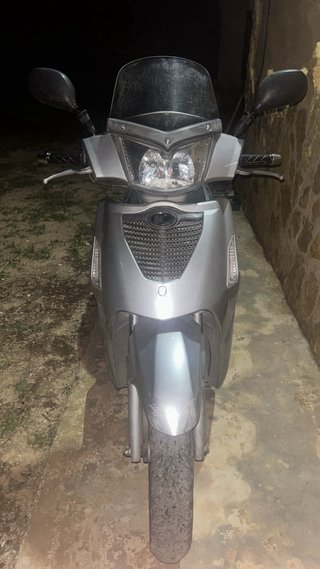 Kymco People S 50 Plata