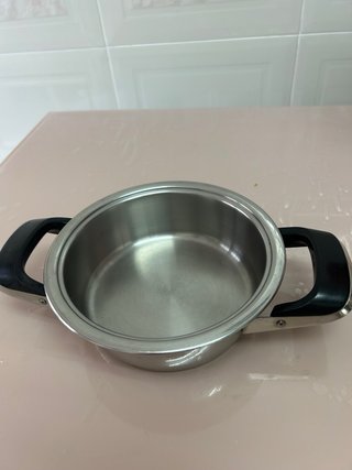 Olla AMC Metal y Plástico