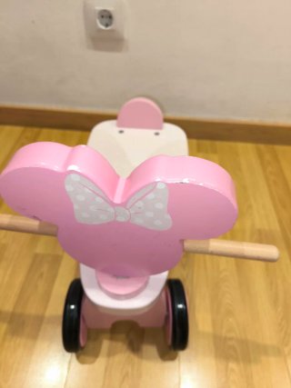 Andador infantil Minnie