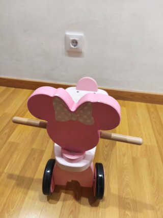 Andador infantil Minnie