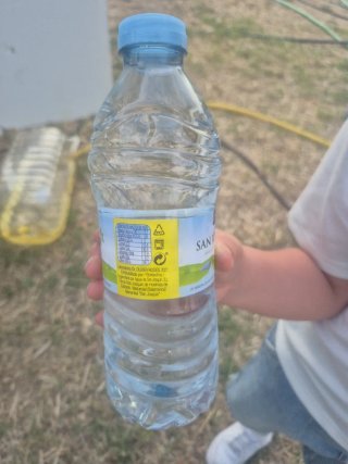 Botella de agua mineral San Joaquín