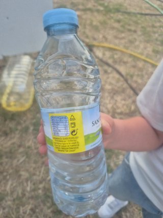 Botella de agua mineral San Joaquín