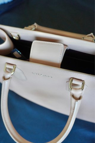 Bolso Bulgari Tote Bag Logo. Rosa empolvado Beige.