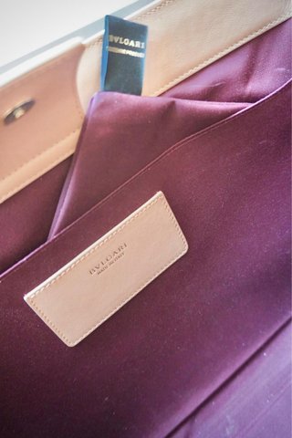 Bolso Bulgari Tote Bag Logo. Rosa empolvado Beige.
