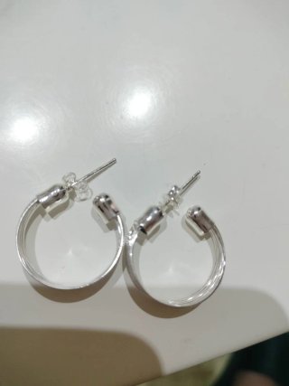Pendientes plateados aro