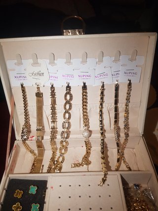 Pulseras Inoxidables Bañadas en Oro