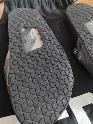 Chanclas hombre camuflaje calavera de RL