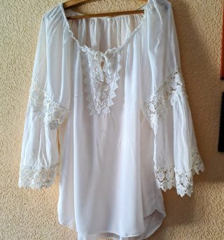 Blusas  con encaje