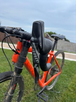 Bicicleta Gravel Cannondale Naranja