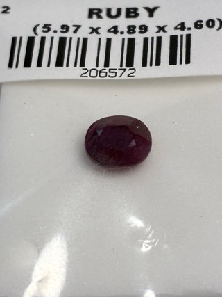 Rubí Natural Mozambique 1.20 Ct Oval AIG