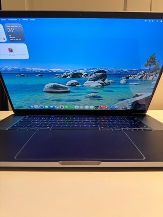 MacBook Pro 16 i9 / 64GB RAM / 2TB SSD