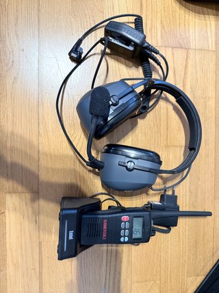 Radio Marina Entel con Cascos