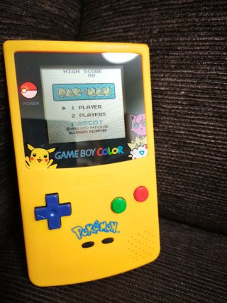 Game Boy Color Amarillo