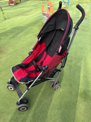 Silla de paseo Maclaren quest30 roja y negra