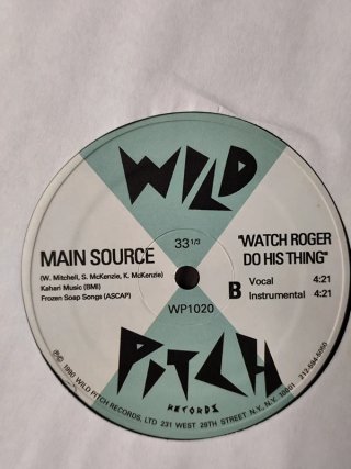 Vinilo Main Source - Looking At The Front Door