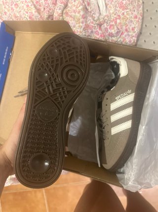 Adidas Spezial Marrones Beige