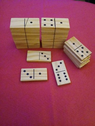 Juego de Dominó de Madera