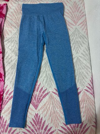 Conjunto deportivo top y leggings