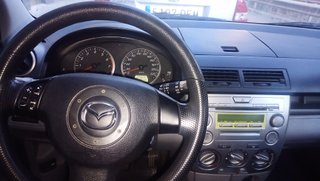 Mazda 2 2004