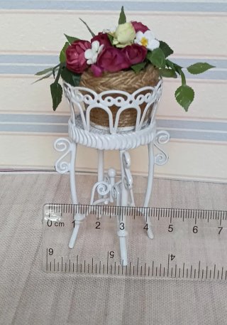 Portavaso miniatura con fiori