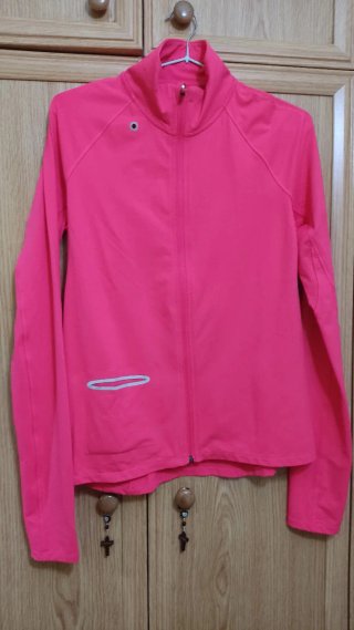 Cazadora deportiva rosa