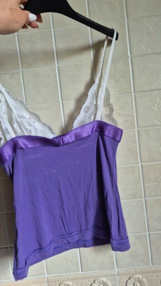 Top pizzo bianco e viola