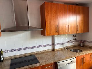 Muebles de cocina madera y cristal