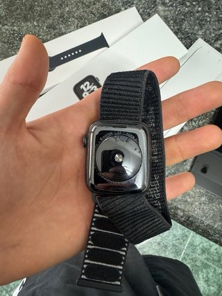 Apple Watch SE Space Gray