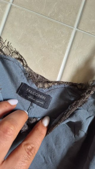 Top in pizzo blu e marrone