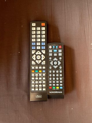Televisor Panasonic Negro con mueble incluido