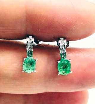 Pendientes de esmeralda y diamantes