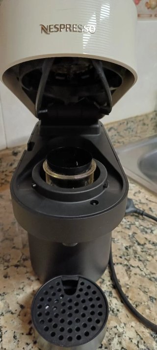 Cafetera Nespresso Vertuo Pop