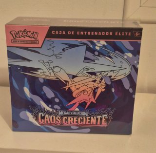 Caja Entrenador Élite Pokémon Caos Creciente