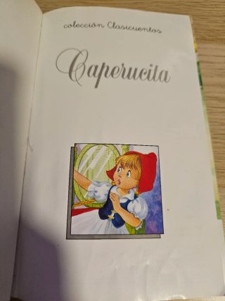 Libro caperucita y dos cuentos más.