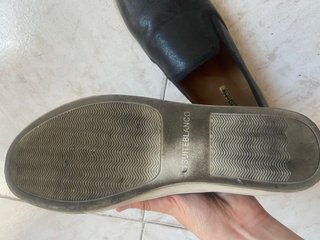 Zapatos negros planos
