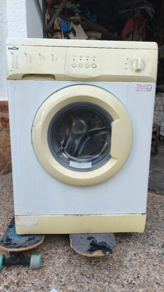 Lavadora THOR blanca